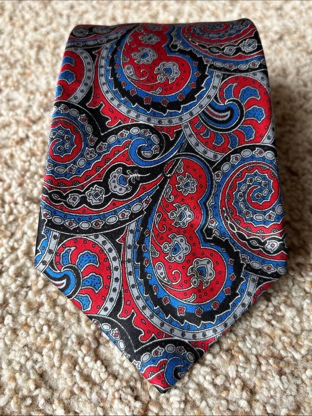 *Luxury* Stefano Ricci Men’s Vibrant Paisley Silk Neck Tie